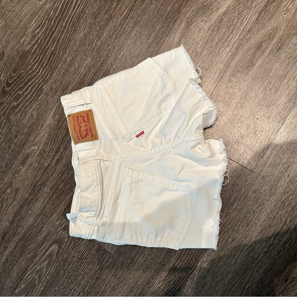 Levi's Women's Cream Jean Shorts